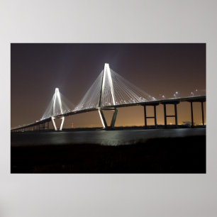 Ravenel Bridge bei Nacht Poster
