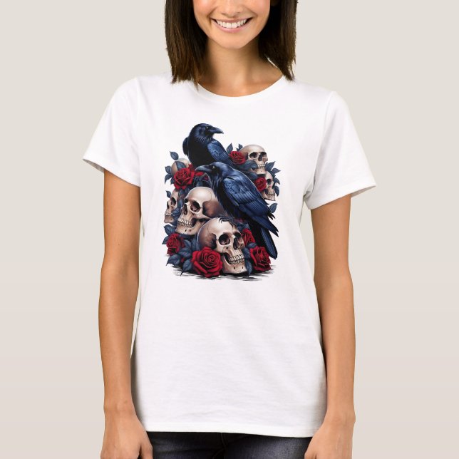 Ravens und Rose: Gotisches Schädeldesign T-Shirt (Vorderseite)