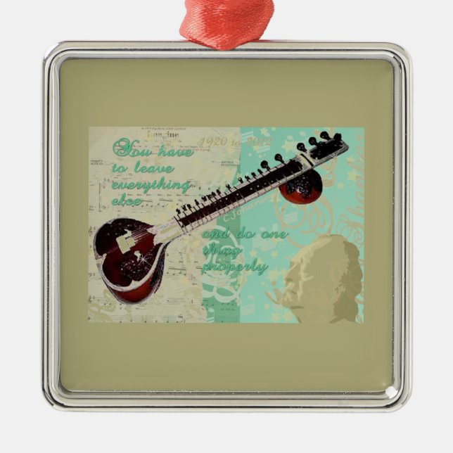 Ravi Shankar-Tribut zum Sitar und zur indischen Silbernes Ornament (Vorne)