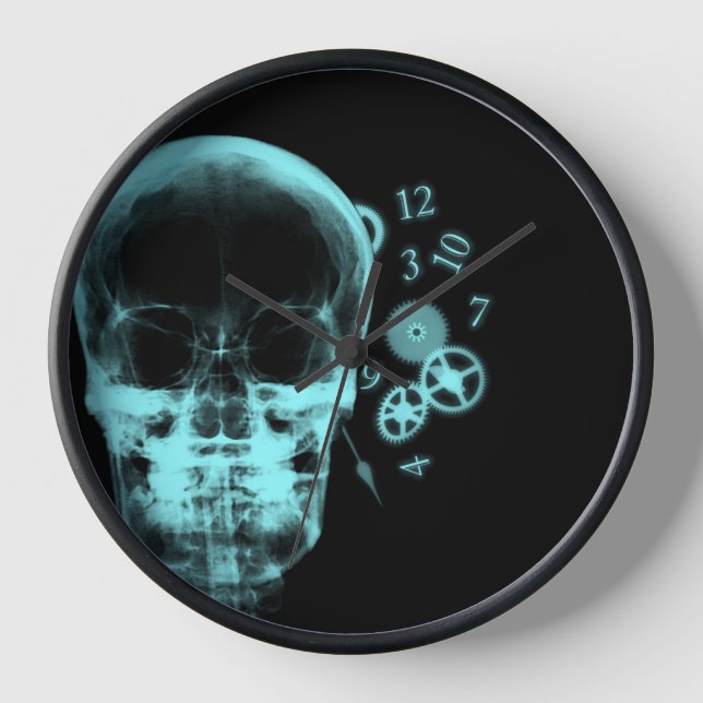 Ray-Skull- und Uhrenteile - Aquamarin Uhr (Vorderseite)