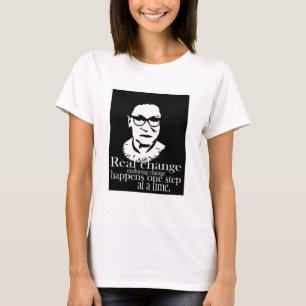 RBG-Änderung mit Schritt T-Shirt