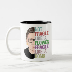 RBG Ruth Bader Ginsburg fragil wie eine Blume Zweifarbige Tasse