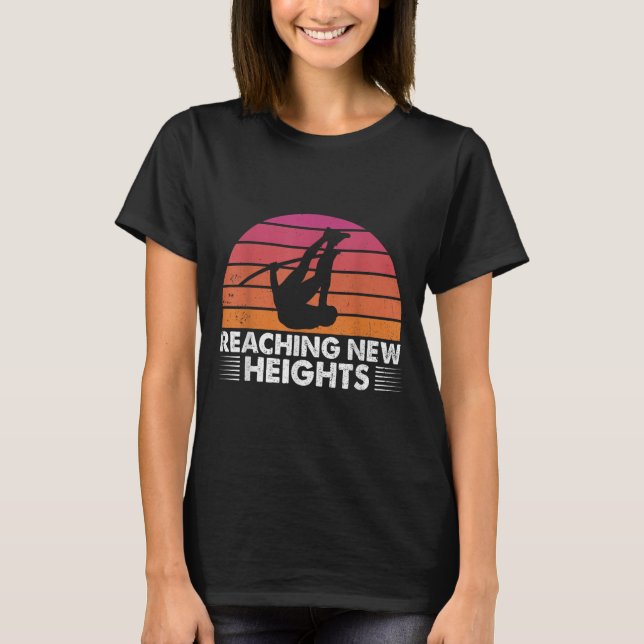 Reaching New Heights, Le Vault Funny Le Vault Jump T-Shirt (Vorderseite)