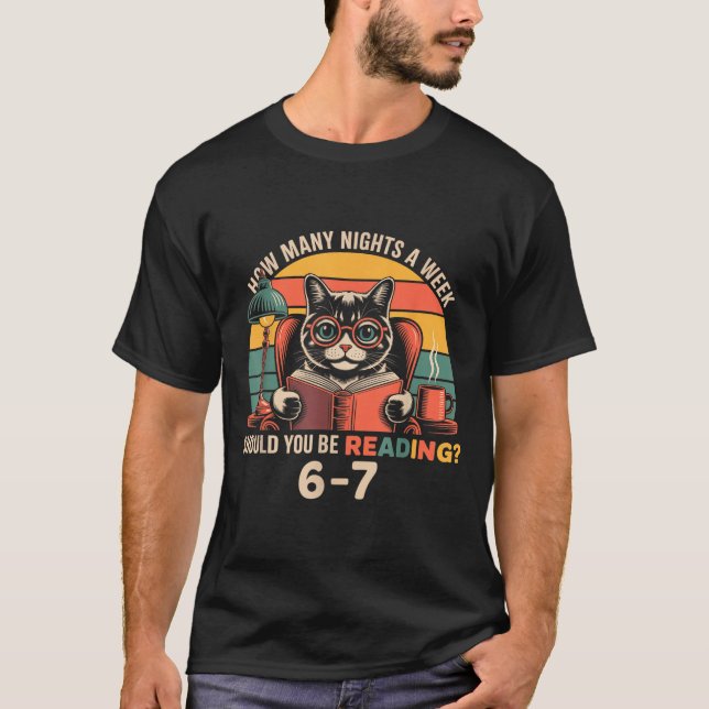 Reading 67 Meme Englieacher In Funny 67 Retro Cat  T-Shirt (Vorderseite)