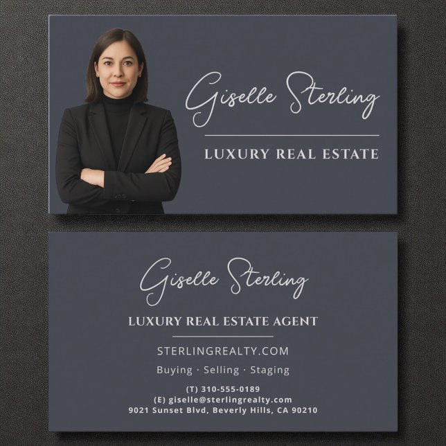 Real Anwesen Charcoal Gray Script Luxus Visitenkarte (Von Creator hochgeladen)