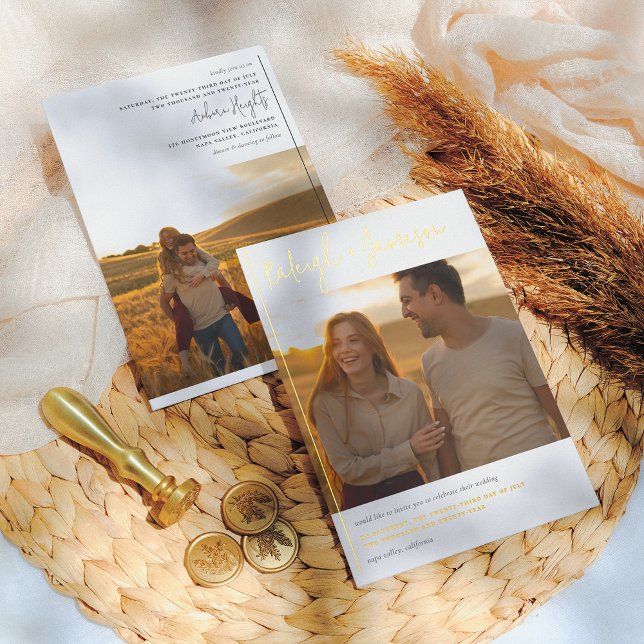 Real Foil Modern Script Typografy 2 Foto Wedding Folieneinladung (Von Creator hochgeladen)