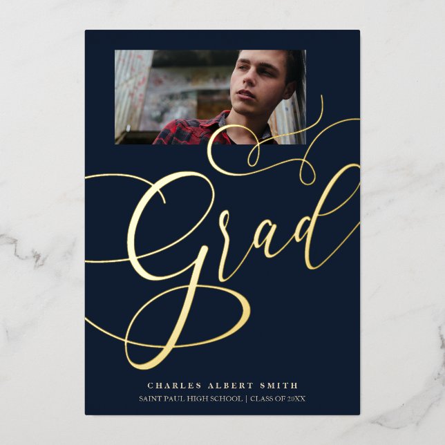 Real Golden & Navy Moderne Typografie Grad Foto Folieneinladung (Vorderseite)