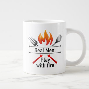Real Men spielen mit GRILLEN Zitat Tasse