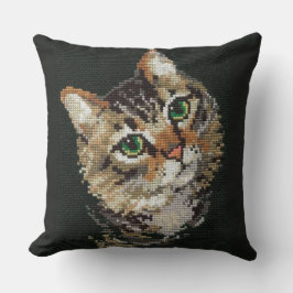 Realistic Cat Face Cross Stitch Throw Pillow Kissen
