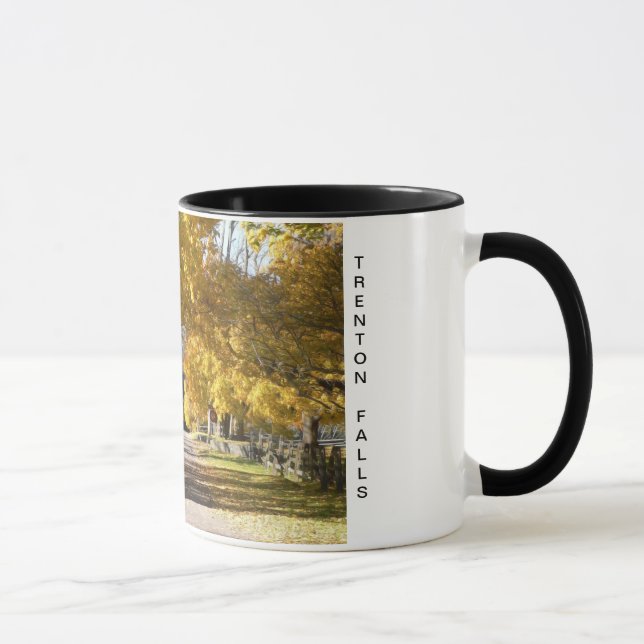 Rebhuhn-Hügel Rd im Fall Tasse (Rechts)