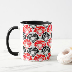 Red and Black Chinese Semi Circle Wave Muster Tasse