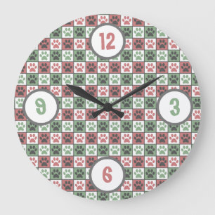 Red and Green Checkered Dog Paw Print Pattern   Große Wanduhr