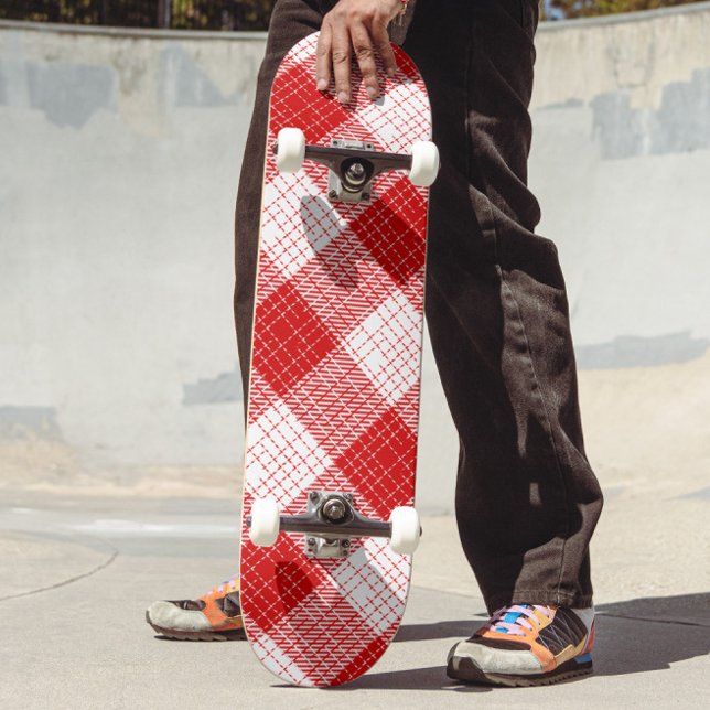 Red and White Bold Checkered Plaid Design  Skateboard (Von Creator hochgeladen)