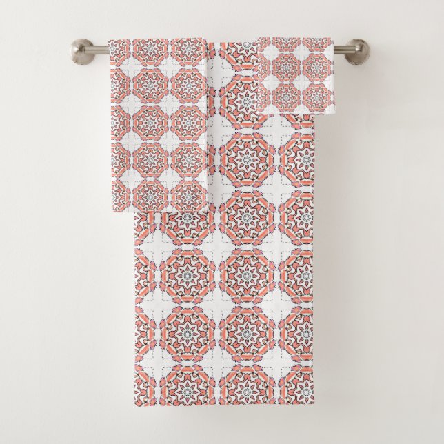 Red and white geometric patterned  badhandtuch set (Insitu)