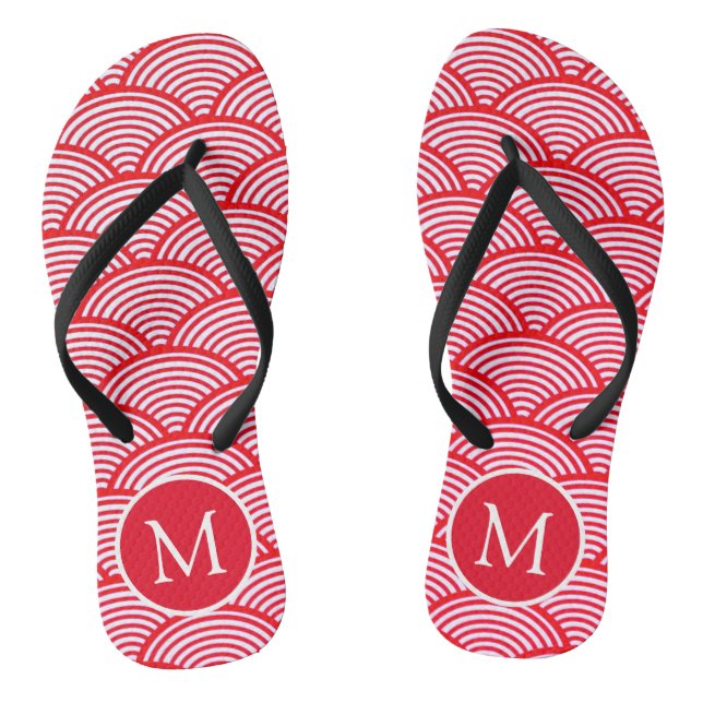 Red and White Scallop Pattern Monogram Flip Flops (Fußbett)