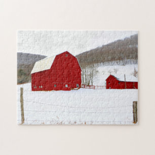 Red Barns in einer schneesicheren Winterlandschaft Puzzle