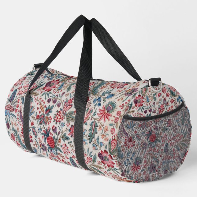 Red Berries and Vines Pattern Duffle Bag (Rechte Ecke)