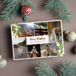 Red Berries Grüne Foto Collage Frohe Weihnachten<br><div class="desc">Blumenkronen aus Foto mit grünen Zweigen mit weißen Blume und roten Beeren, die sechs Fotos Ihrer Familie in einem weißen Rahmen umrahmen. Wünschen Sie Ihren Freunden und Ihrer Familie ein frohes Weihnachtsfest mit diesem blühenden Foto roter Beeren Weihnachtskarte mit sechs Fotos, die zusammen mit Ihrem Namen und dem Jahr in...</div>