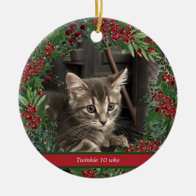 Red Berries und Christmas Grüntöne 2 Foto Haustier Keramik Ornament (Vorne)