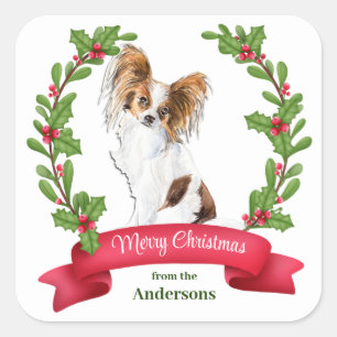 Red Berry Holly Banner Papillon Dog Weihnachten Quadratischer Aufkleber