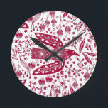 Red Bird Art Runde Wanduhr<br><div class="desc">Rot-weiße Tauben für den Frieden. Originelle Kunst von Nic Squirrell.</div>