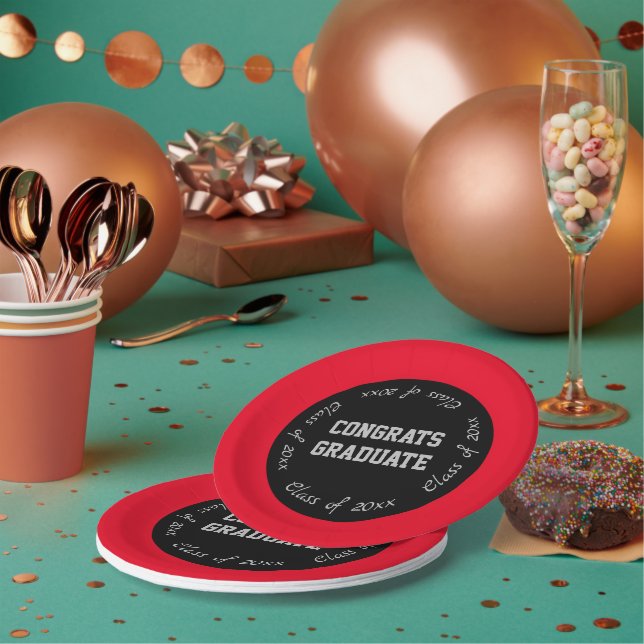 Red Black and Gray Glückwunschs Graduate Class of  Pappteller (Multi)