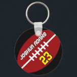 Red Black Football Schlüsselanhänger<br><div class="desc">Ein cooler und farbenfroher Schlüsselanhänger zum Thema Sport als Geschenk für Familien und Freunde. American Football Schlüsselanhänger mit personalisiertem Namen und Spielernummer. Ein großartiges Souvenir für Fußballtrainer,  Kapitän und Spieler.</div>