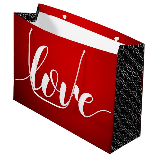 Red Black Gradient Embossed XOXO Handgeschriebene  Große Geschenktüte (Vorderseite Schrägansicht)