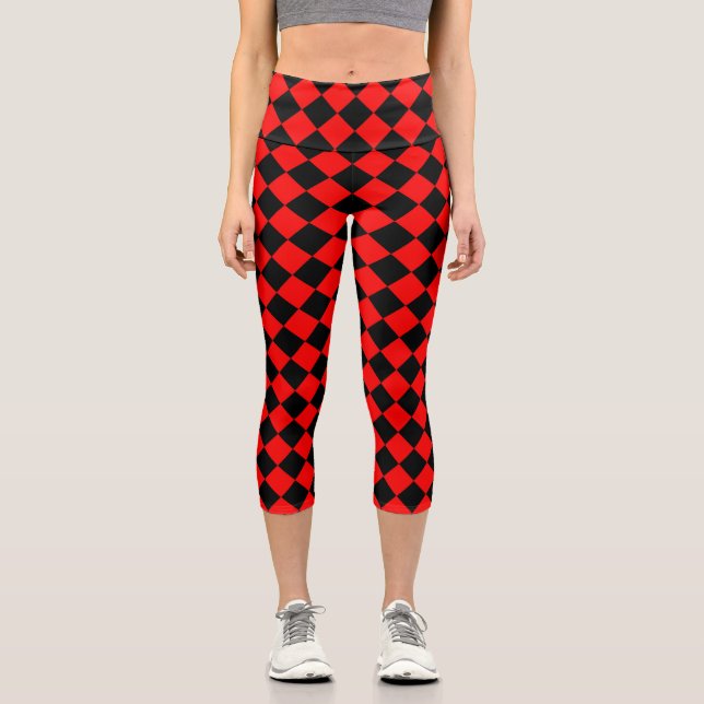 Red Black Schachbrett Diamond Pattern Capri Leggings (Vorderseite)