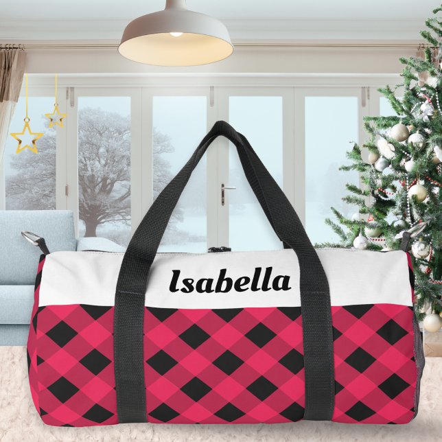 Red Buffalo Karo Pattern Personalisiert Duffle Bag (A festive duffel bag with red buffalo plaid pattern, and white panel to personalize with a name)