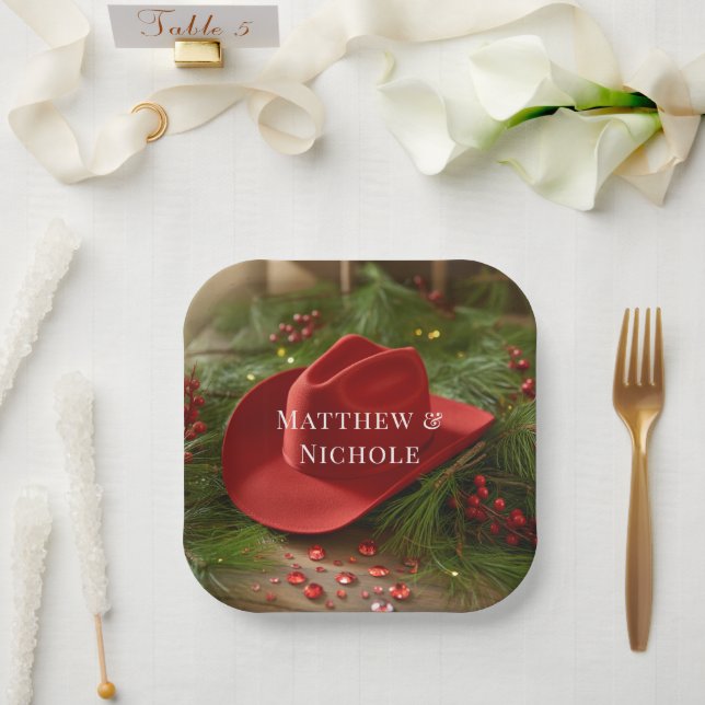 Red Christmas Cowboy Hat Wedding Pappteller (Hochzeit)