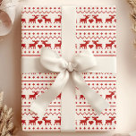 Red Christmas Deer Ugly Sweater Geschenkpapier<br><div class="desc">Maßgeschneiderte moderne Red Christmas Deer hässlich Sweater Geschenkpackung. Ideal,  um diese Touch auf Ihre Urlaubsgeschenke zu bringen und auch für Wohngestaltung,  Scrapbooking und Kunsthandwerksprojekte geeignet! Klicken Sie auf die Schaltfläche "Anpassen",  um eigene Bilder oder Texte hinzuzufügen,  um ein einzigartiges Design zu erstellen!</div>