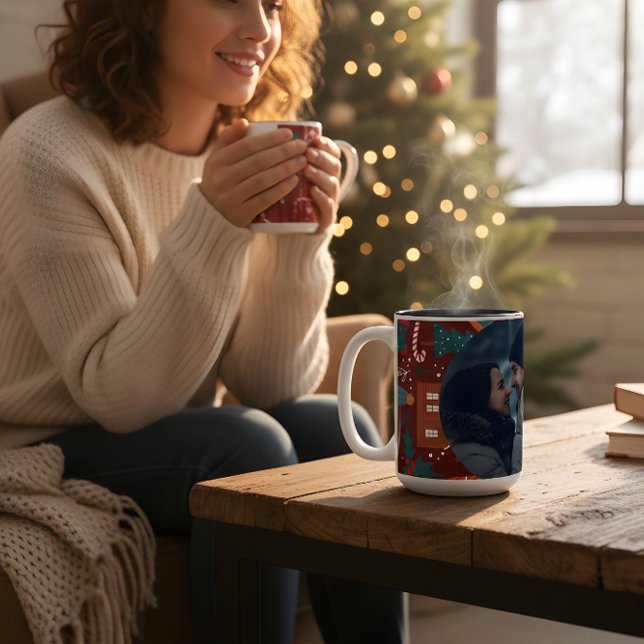 Red Christmas Mug with Custom Photo Festive  Zweifarbige Tasse (Von Creator hochgeladen)