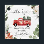 Red Christmas Winter Truck Danke Tag Geschenkanhänger<br><div class="desc">Schöne Grünpflanzen,  Blumen- und Schneeflocken-Akzente mit einem roten Truck voller Weihnachtsbäume.</div>