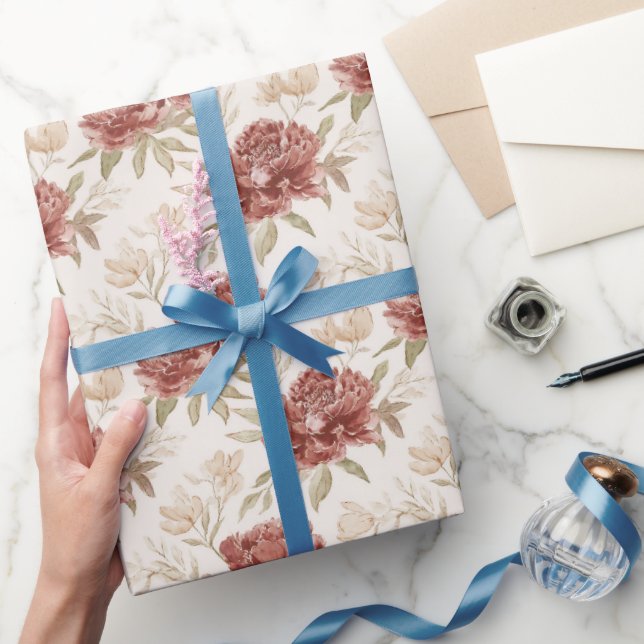 Red Cream Flowers Bridal Shower Geschenkpapier (Schenken)