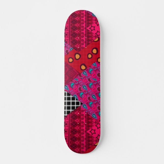 Red Crimson Colorful Patchwork Skateboard (Vorne)