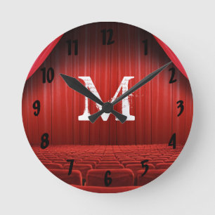 Red Curtain Theater Monogram Initial Wall Clock Runde Wanduhr