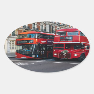 Red Double Decker Buses Ovaler Aufkleber