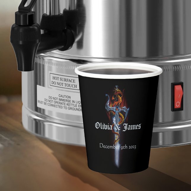 Red Dragon Sword Pappbecher (Von Creator hochgeladen)