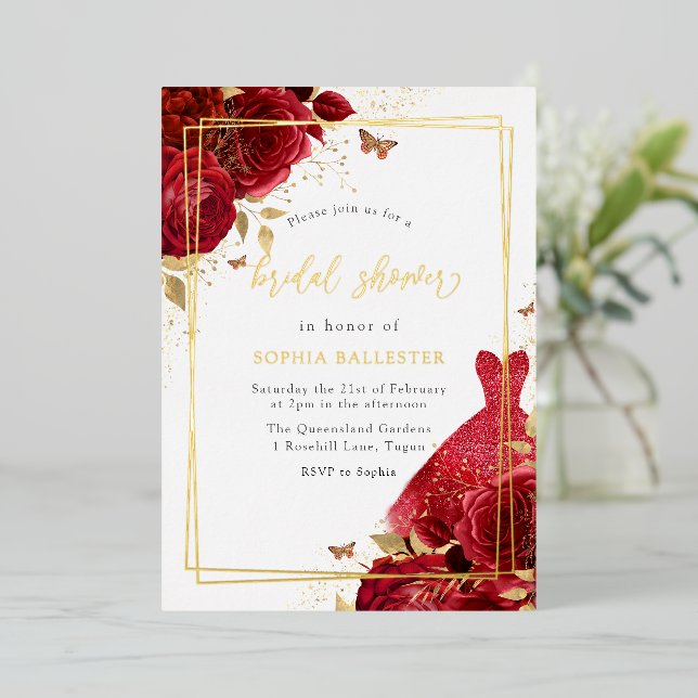 Red Dress & Blume Gold Foil Brautparty Folieneinladung (Stehend vorne)