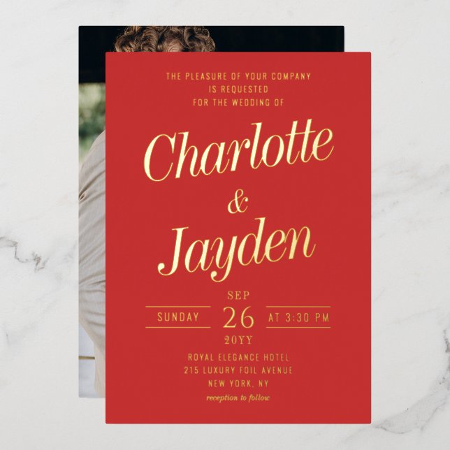 Red Elegant Foil Script Foto Wedding Folieneinladung (Vorderseite/Rückseite)