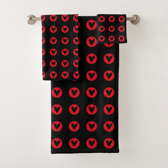 Red Emblem Heart Pattern on Deep Black Badhandtuch Set (Insitu)