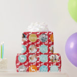 Red Family Foto Reindeer Christmas Merry Bright Geschenkpapier<br><div class="desc">Mint und Red Merry Kleine Weihnachtsfamilie Foto Weihnachtsfeiertag Personalisiert Red Dots Merry Little Weihnachten Weihnachten</div>