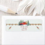 Red Farm Truck and Christmas Trees Label<br><div class="desc">Legen Sie in dieser Weihnachtszeit ein hübsches Retourenschild mit verschiedenen warmen und gemütlichen Designs auf Ihre Post.</div>