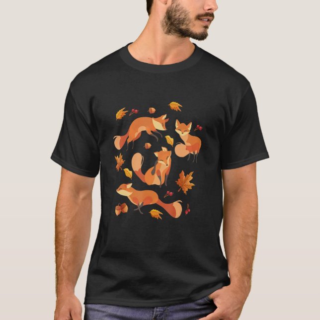 Red Forest Fox Baby Animal Autumn Fall Leaves T-Shirt (Vorderseite)