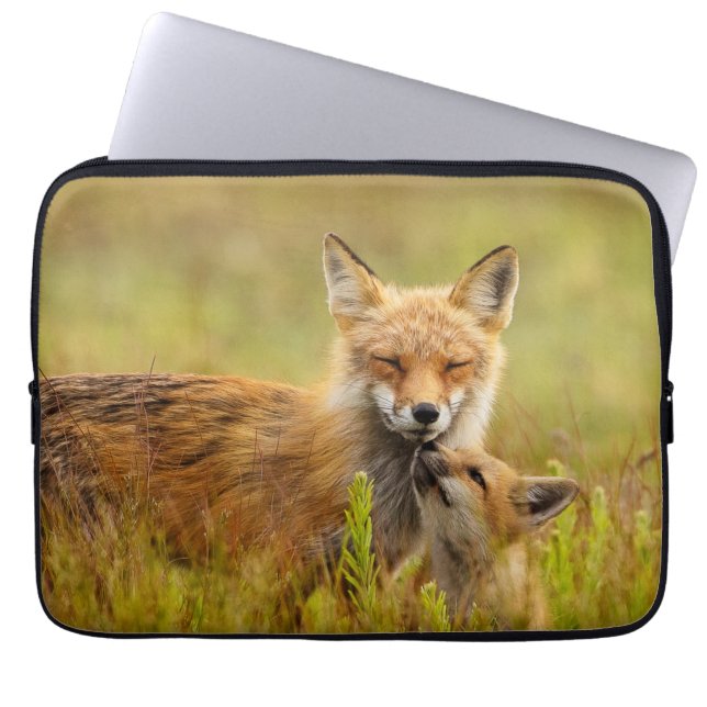 Red Fox Kit für Momma Vixen Laptopschutzhülle (Vorderseite)