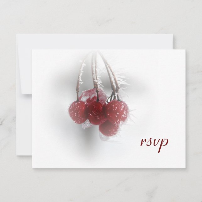 Red Frosty Berries Winter Wedding UAWG RSVP Karte (Vorderseite)