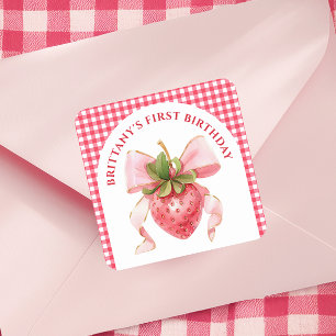 Red Gingham Berry First Birthday Quadratischer Aufkleber
