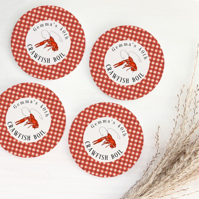 Red Gingham Crawfish Boil Meeresfrüchte Party Runder Pappuntersetzer (Red crawfish and gingham personalized crawfish boil coasters.)