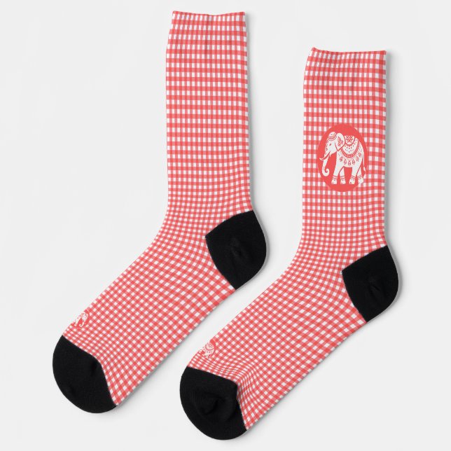Red Gingham Plaid with White Elephant Socken (Linkes Detail)